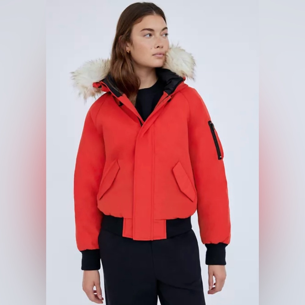 RED TNA RESORT PARKA